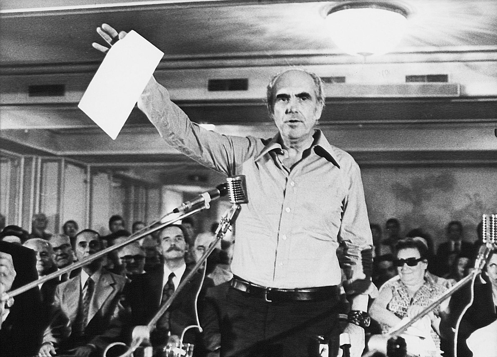 Άρθρο στο Πρώτο Θέμα για την 3η του Σεπτέμβρη