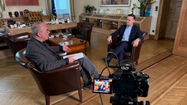 Συνέντευξη στο nonpapers.gr και στον δημοσιογράφο Π. Χαρίτο