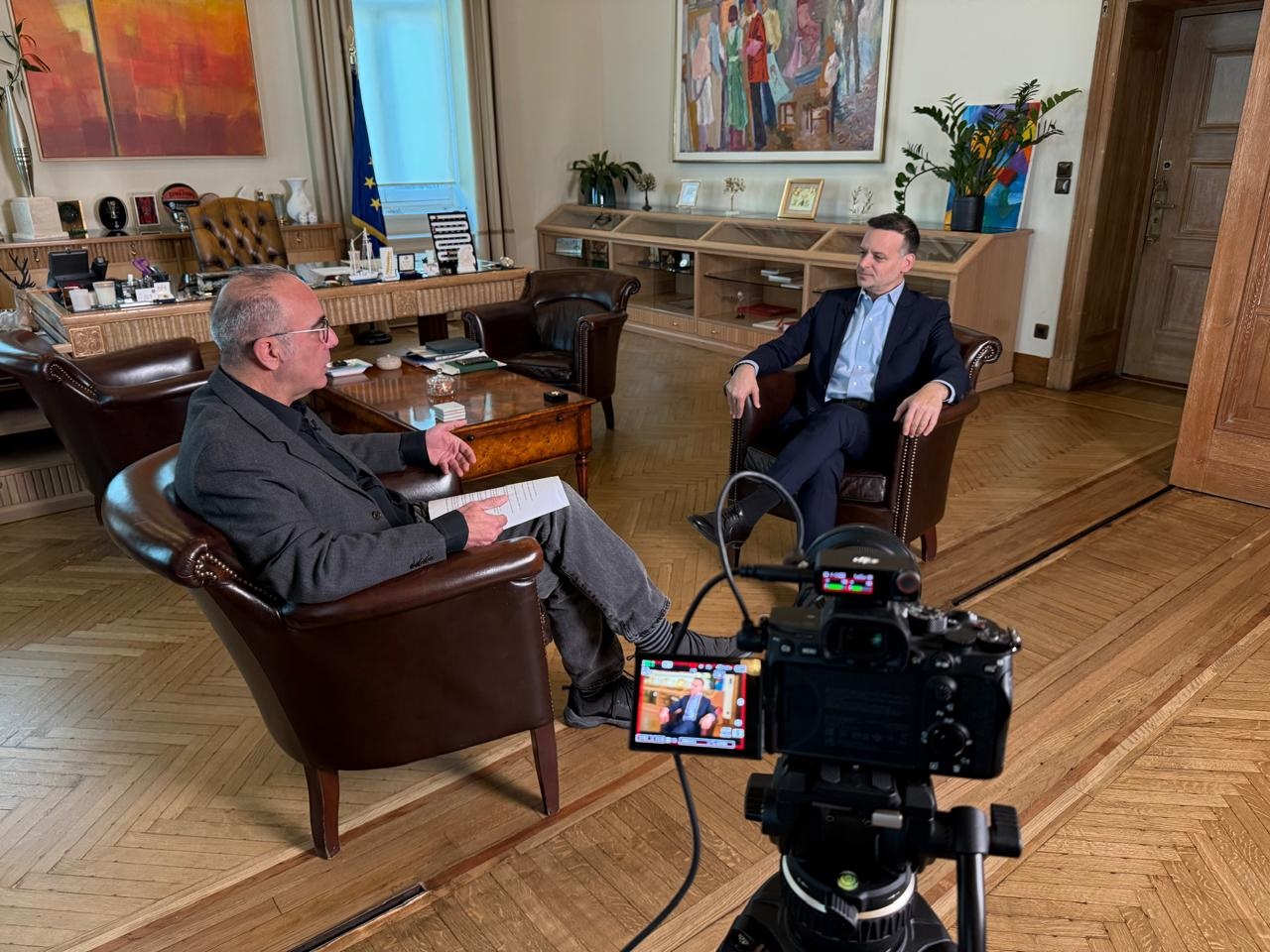 Συνέντευξη στο nonpapers.gr και στον δημοσιογράφο Π. Χαρίτο